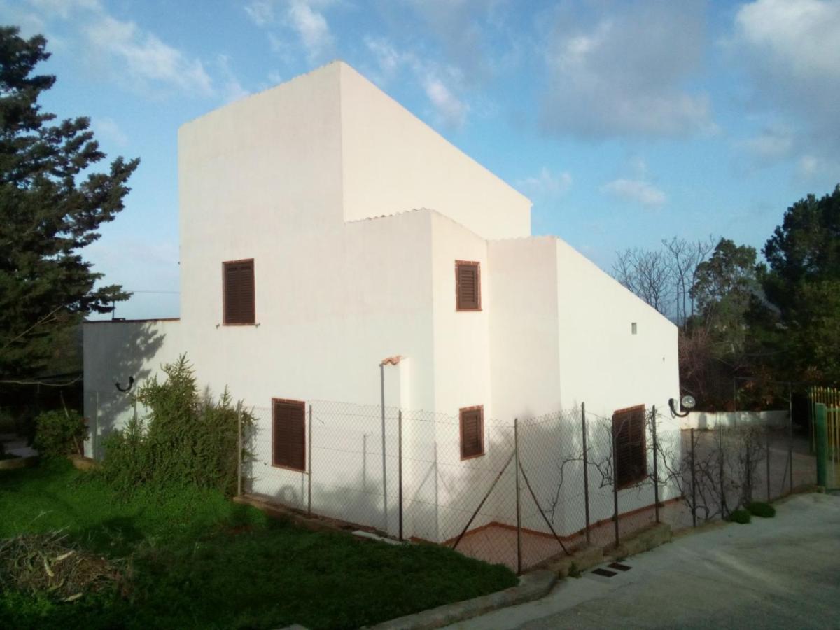 Il Baglio Di Donna Rosa Hotel Кустоначи Екстериор снимка
