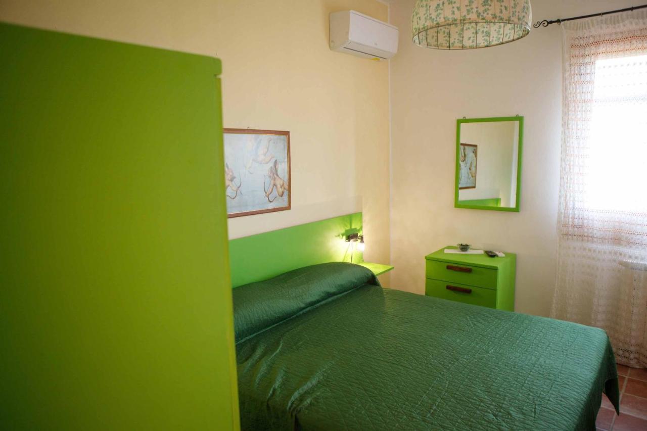 Il Baglio Di Donna Rosa Hotel Кустоначи Екстериор снимка